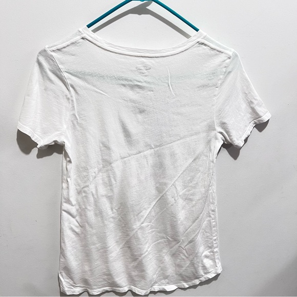 Old Navy t shirt : Box E: - Picture 3 of 5